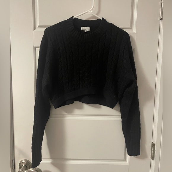Danielle Bernstein Cropped Knit Sweater - Picture 3 of 5